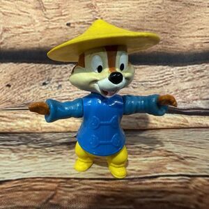 Vintage 1993 Disney Epcot Center Chip n Dale Chip in Chinese Hat Toy